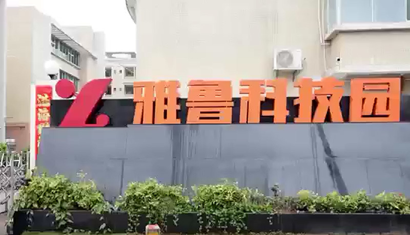 视频标题